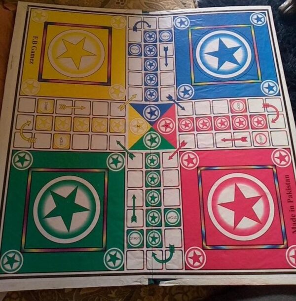 2-in-1 Classic Ludo & Snakes and Ladders Game –20x20 Inch - Image 4